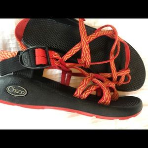 CHACO SANDALS